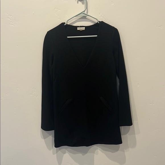 Silence and noise Chic Black V-Neck mini dress - Picture 2 of 5